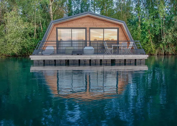 Maison flottante - Houseboat - Baurech Insolite